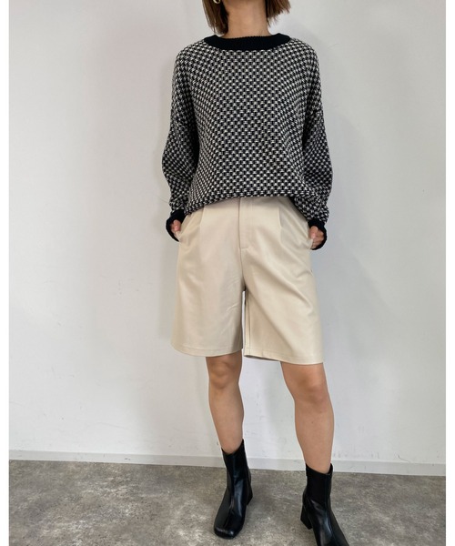 MLI'A(エムリア)の「フェイクレザーショート/パンツ(その他パンツ・レディース・アイボリー/ブラウン/ブラック・FREE)」の4枚目の写真