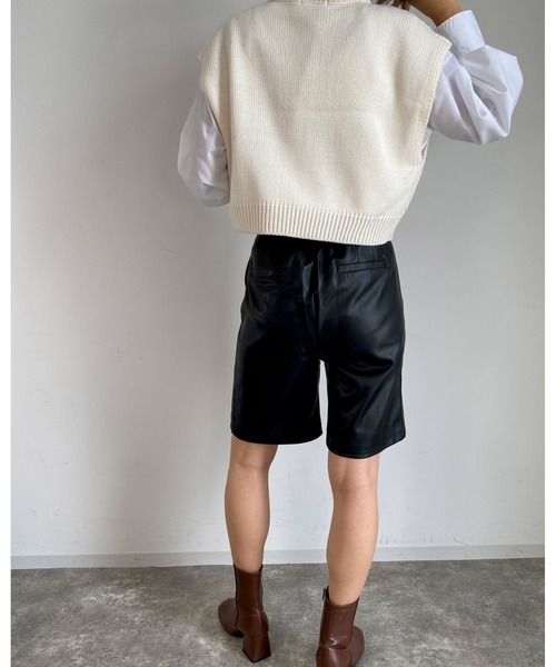 MLI'A(エムリア)の「フェイクレザーショート/パンツ(その他パンツ・レディース・アイボリー/ブラウン/ブラック・FREE)」の16枚目の写真
