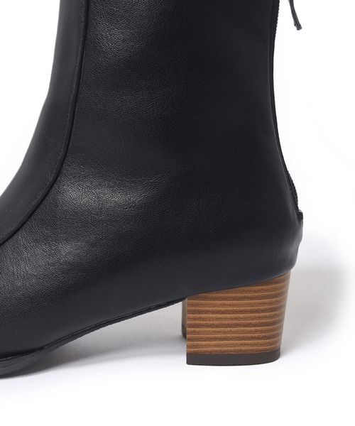 w closet（ダブルクローゼット）の「スクエアショートブーツ（ブーツ・レディース・ブラック/ライトグリーン/アイボリー・M/L）」の9枚目の写真