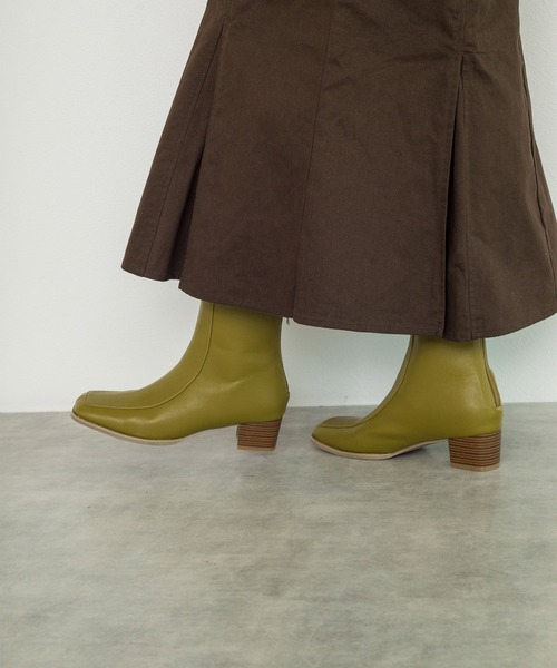 w closet（ダブルクローゼット）の「スクエアショートブーツ（ブーツ・レディース・ブラック/ライトグリーン/アイボリー・M/L）」の16枚目の写真