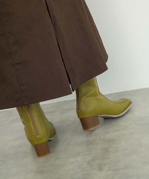 w closet（ダブルクローゼット）の「スクエアショートブーツ（ブーツ・レディース・ブラック/ライトグリーン/アイボリー・M/L）」の17枚目の写真