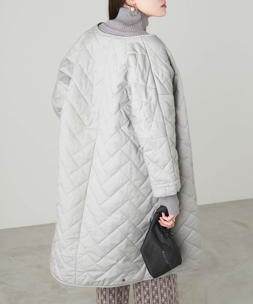 Chaco closet（チャコ クローゼット）の「ライナーキルトAラインロングノーカラーコート（ノーカラーコート・レディース・ブラック/ライトベージュ/ネイビー/グレー・FREE）」の14枚目の写真