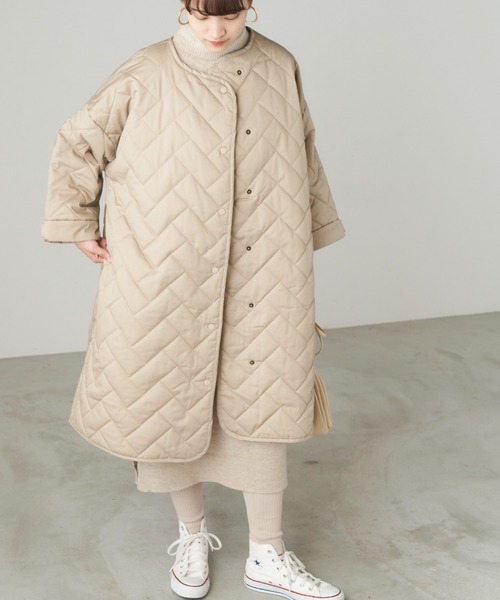 Chaco closet（チャコ クローゼット）の「ライナーキルトAラインロングノーカラーコート（ノーカラーコート・レディース・ブラック/ライトベージュ/ネイビー/グレー・FREE）」の17枚目の写真