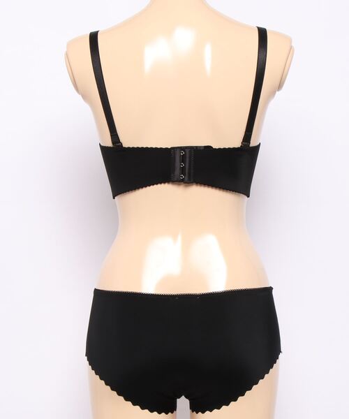 おしゃれスタ(オシャレスタ)の「ナイトブラ・ノンワイヤ―バックホック【補正下着】(ナイトブラ・レディース・ブラック/ベージュ/レッド/ピンク/ワイン・S/L/XL/XS/XXL/XXS/M)」の7枚目の写真