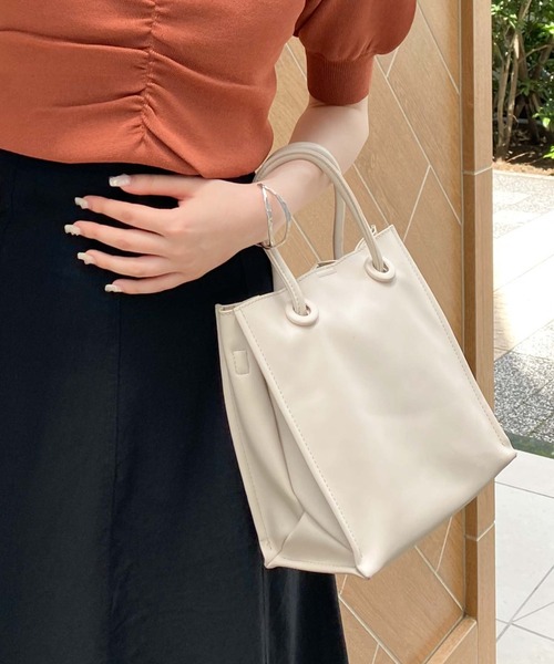 archives（アルシーヴ）の「ソフト合皮バッグ（トートバッグ・レディース・ブラック/グリーン/アイボリー・FREE）」の2枚目の写真