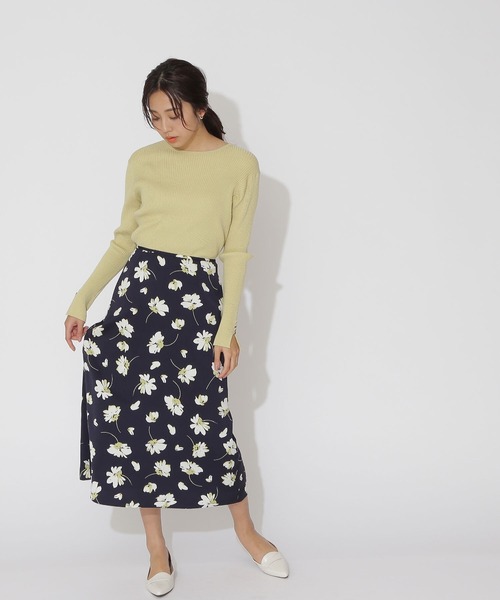 NATURAL BEAUTY BASIC（ナチュラルビューティーベーシック）の「ボタンスリーブリブニット（ニット/セーター・レディース・ホワイト系その他/グレー/イエロー・MEDIUM）」の19枚目の写真