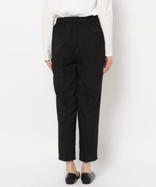 LOWRYS FARM（ローリーズファーム）の「ラクビテーパードパンツ　265283（その他パンツ・レディース・ブラック/ブラウン/グリーン/アイボリー・SMALL/MEDIUM/LARGE）」の5枚目の写真