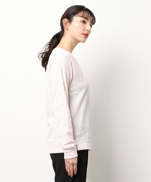 ARCHIVER(アーカイバ)の「【Bl】【RDS】ヘンリーネック サーマルロングスリーブTシャツ(Tシャツ/カットソー・レディース・ホワイト/ブラック/グレー/ベージュ/カーキ/ライトピンク/ネイビー・X-LARGE/LARGE/MEDIUM)」の17枚目の写真