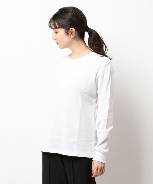 ARCHIVER(アーカイバ)の「【Bl】【RDS】ヘンリーネック サーマルロングスリーブTシャツ(Tシャツ/カットソー・レディース・ホワイト/ブラック/グレー/ベージュ/カーキ/ライトピンク/ネイビー・X-LARGE/LARGE/MEDIUM)」の11枚目の写真