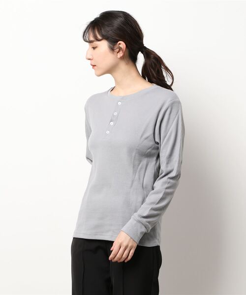 ARCHIVER(アーカイバ)の「【Bl】【RDS】ヘンリーネック サーマルロングスリーブTシャツ(Tシャツ/カットソー・レディース・ホワイト/ブラック/グレー/ベージュ/カーキ/ライトピンク/ネイビー・X-LARGE/LARGE/MEDIUM)」の12枚目の写真
