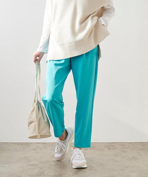 green label relaxing（グリーンレーベルリラクシング）の「オルマイパンツ P/P ツイル テーパード -マシンウォッシャブル・ストレッチ・防シワ・吸水速乾-（その他パンツ・レディース・ターコイズブルー/ピンク/ナチュラル/ブラウン/ブラック/ライム・40/38/34/36/42/44）」の5枚目の写真