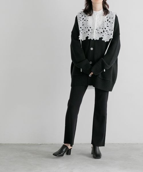 yuw（ユウ）の「UNISEX Vネックカーディガン 272076