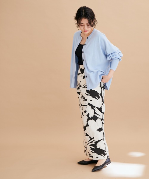 ADAM ET ROPE'(アダムエロペ)の「ボロネーゼフラット(パンプス・レディース・ブラック/ベージュ系その他/キナリ・22.5cm/23.5cm/24.5cm/23.0cm/24.0cm/25.0cm)」の16枚目の写真