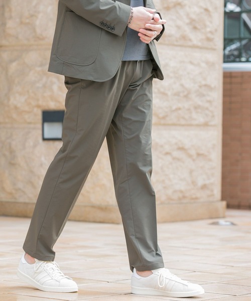 URBAN RESEARCH DOORS(アーバンリサーチドアーズ)の「LIFE STYLE TAILOR 4WAYストレッチアクティブパンツ(スーツパンツ・メンズ・ネイビー/カーキ・44/46/48/50)」の6枚目の写真