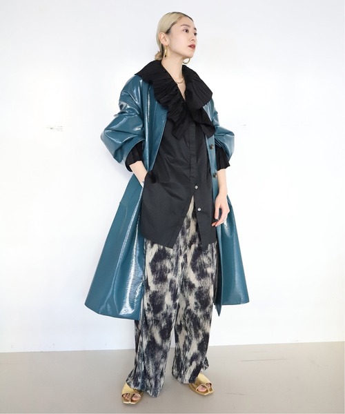 CITYSHOP(シティーショップ)の「PLEATED COLLAR シャツ 2(シャツ/ブラウス・レディース・ホワイト/ブラック・FREE)」の16枚目の写真