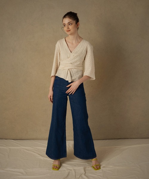 Levi's(リーバイス)の「Levi's(R) RED HIGH LOOSE FLARE PINE GULCH CREEK(デニムパンツ・レディース・ダークインディゴブルー・23inch/24inch/25inch/26inch/27inch/28inch/29inch/30inch)」の9枚目の写真