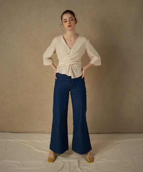 Levi's(リーバイス)の「Levi's(R) RED HIGH LOOSE FLARE PINE GULCH CREEK(デニムパンツ・レディース・ダークインディゴブルー・23inch/24inch/25inch/26inch/27inch/28inch/29inch/30inch)」の13枚目の写真