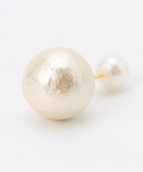 BEAMS BOY（ビームスボーイ）の「BEAMS BOY / コットン シェル パール ピアス（ピアス（両耳用）・レディース・ホワイト・ONE SIZE）」の4枚目の写真