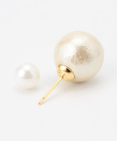 BEAMS BOY（ビームスボーイ）の「BEAMS BOY / コットン シェル パール ピアス（ピアス（両耳用）・レディース・ホワイト・ONE SIZE）」の6枚目の写真