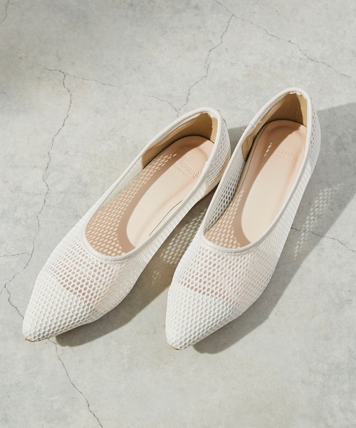 menue(メヌエ)の「ポインテッドトゥメッシュパンプス(パンプス・レディース・ブラック/アイボリー/ベージュ・21.5cm/25.0cm/25.5cm/24.5cm/23.0cm/23.5cm/26.0cm/22.0cm/22.5cm/24.0cm)」の2枚目の写真