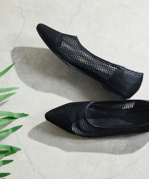 menue(メヌエ)の「ポインテッドトゥメッシュパンプス(パンプス・レディース・ブラック/アイボリー/ベージュ・21.5cm/25.0cm/25.5cm/24.5cm/23.0cm/23.5cm/26.0cm/22.0cm/22.5cm/24.0cm)」の20枚目の写真