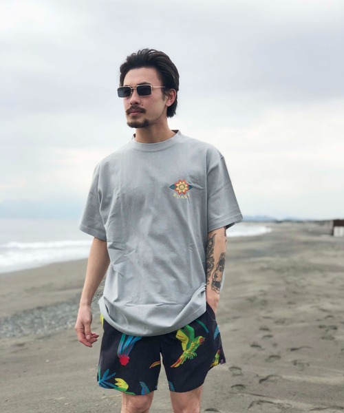 ROARK REVIVAL（ロアークリバイバル）の「【ROARK】“OFRENDA” TEE（Tシャツ/カットソー・メンズ・ブラック/スカイブルー・MEDIUM/LARGE/X-LARGE）」の5枚目の写真