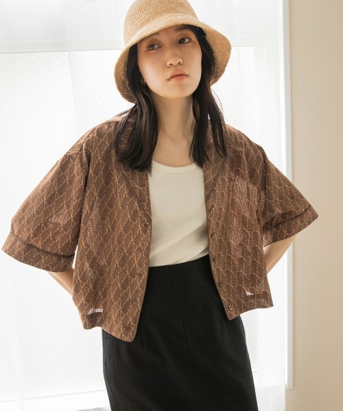 LOWRYS FARM（ローリーズファーム）の「キカパイピングシャツ　283366（シャツ/ブラウス・レディース・ブラック/ダークブラウン/ブラウン・FREE）」の3枚目の写真