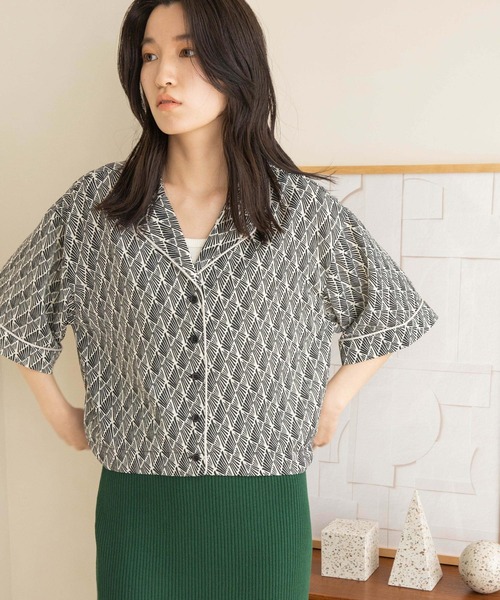 LOWRYS FARM（ローリーズファーム）の「キカパイピングシャツ　283366（シャツ/ブラウス・レディース・ブラック/ダークブラウン/ブラウン・FREE）」の8枚目の写真