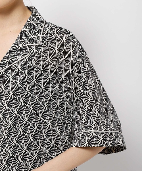 LOWRYS FARM（ローリーズファーム）の「キカパイピングシャツ　283366（シャツ/ブラウス・レディース・ブラック/ダークブラウン/ブラウン・FREE）」の22枚目の写真