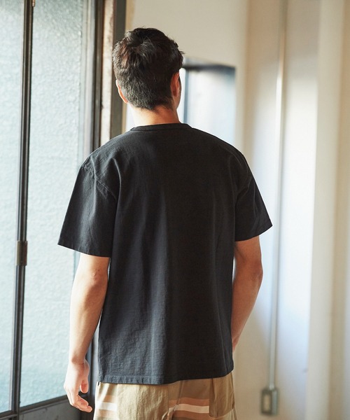 JACK & MARIE(ジャックアンドマリー)の「JACK & MARIE ヘビーウェイトショートスリーブポケットTシャツ(Tシャツ/カットソー・メンズ・ホワイト/グレー/ブラック/カーキ・S/M/L)」の8枚目の写真