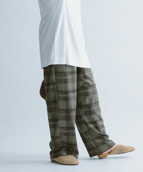 FORK&SPOON(フォークアンドスプーン)の「FORK&SPOON チェックプリントパンツ(その他パンツ・レディース・オリーブ/ネイビー・1)」の5枚目の写真