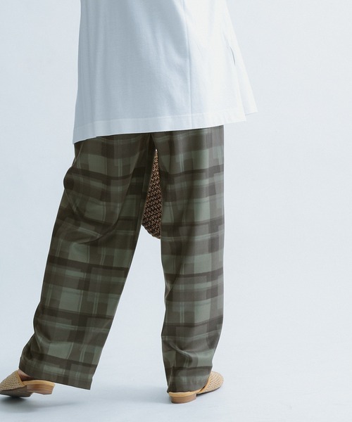 FORK&SPOON(フォークアンドスプーン)の「FORK&SPOON チェックプリントパンツ(その他パンツ・レディース・オリーブ/ネイビー・1)」の7枚目の写真