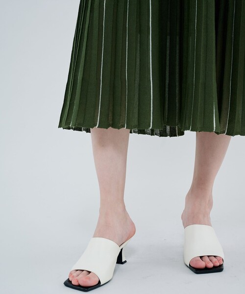 WRAPINKNOT(ラッピンノット)の「【WRAPINKNOT(ラッピンノット)】《STUDIOUS別注》別注ニットプリーツワンピース WZ22S-LOP23(ワンピース・レディース・ブラック/カーキ/ブルー・0/1)」の10枚目の写真
