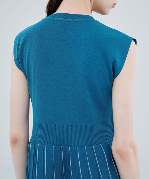 WRAPINKNOT(ラッピンノット)の「【WRAPINKNOT(ラッピンノット)】《STUDIOUS別注》別注ニットプリーツワンピース WZ22S-LOP23(ワンピース・レディース・ブラック/カーキ/ブルー・0/1)」の12枚目の写真