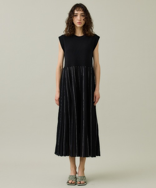 WRAPINKNOT(ラッピンノット)の「【WRAPINKNOT(ラッピンノット)】《STUDIOUS別注》別注ニットプリーツワンピース WZ22S-LOP23(ワンピース・レディース・ブラック/カーキ/ブルー・0/1)」の20枚目の写真