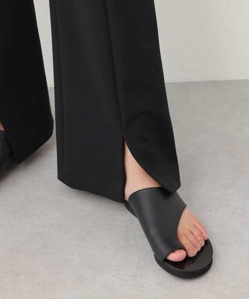 OUVRAGE CLASSE(ウヴラージュクラス)の「スリットフレアパンツ(その他パンツ・レディース・スミクロ/ブラック・MEDIUM)」の8枚目の写真