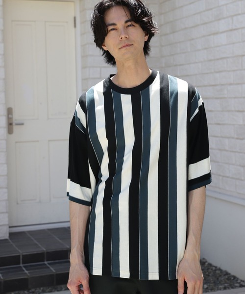 niko and...(ニコアンド)の「ニット袖ストライプTシャツ(Tシャツ/カットソー・メンズ・ブラック/ブルー/オフホワイト・MEDIUM/LARGE)」の3枚目の写真