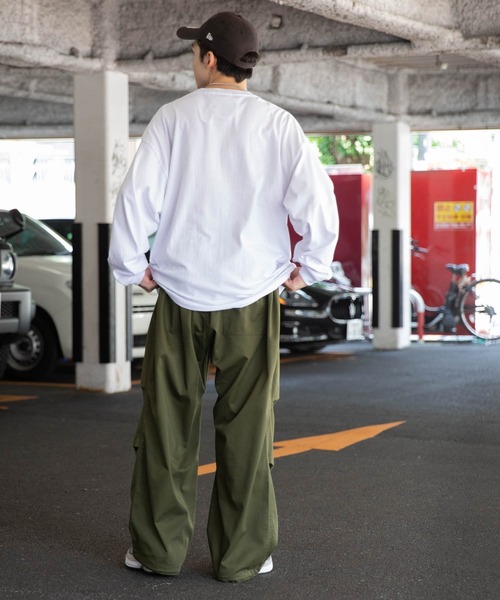 WEGO(ウィゴー)の「WEGO/【2点セット】アクセ付きカレッジロンT(Tシャツ/カットソー・メンズ・スミクロ/ホワイト/ダークグリーン・MEDIUM/LARGE)」の19枚目の写真