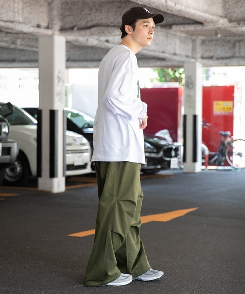 WEGO(ウィゴー)の「WEGO/【2点セット】アクセ付きカレッジロンT(Tシャツ/カットソー・メンズ・スミクロ/ホワイト/ダークグリーン・MEDIUM/LARGE)」の20枚目の写真