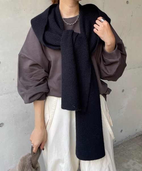 DouDou(ドゥドゥ)の「フード付きマフフラー(マフラー・レディース・ブラック/ボルドー・FREE)」の2枚目の写真