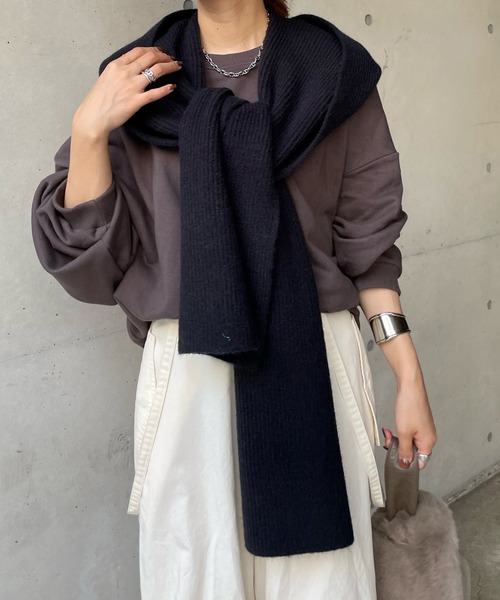 DouDou(ドゥドゥ)の「フード付きマフフラー(マフラー・レディース・ブラック/ボルドー・FREE)」の3枚目の写真