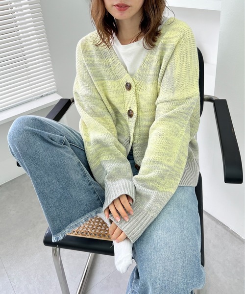 feepur（フェピュール）の「【ハンドウォッシャブル】メランジグラデーションカーディガン（カーディガン/ボレロ・レディース・オフホワイト/ブラック/イエロー・MEDIUM）」の3枚目の写真