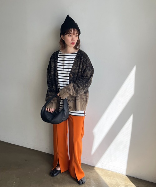 feepur（フェピュール）の「【ハンドウォッシャブル】メランジグラデーションカーディガン（カーディガン/ボレロ・レディース・オフホワイト/ブラック/イエロー・MEDIUM）」の12枚目の写真