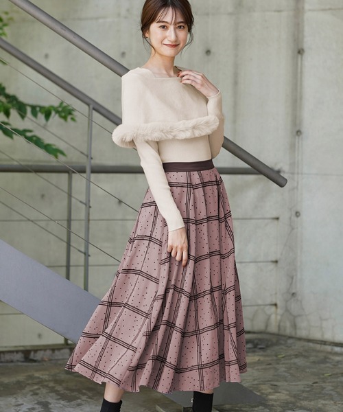 NOELA（ノエラ）の「【追加生産】ファートリムカラーニット（ニット/セーター・レディース・オフホワイト/ピンク・フリー）」の3枚目の写真