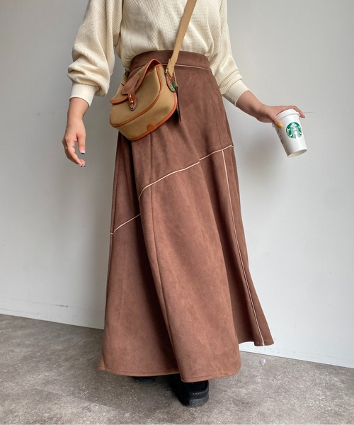 CPCM(シーピーシーエム)の「フェイクスエードパイピングフレアスカート(スカート・レディース・カーキ/ブラウン/アイボリー/チャコールグレー・FREE)」の13枚目の写真