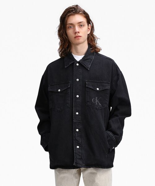 Calvin Klein(カルバン・クライン)の「オーバーサイズシャツジャケット(シャツ/ブラウス・メンズ・ブラック・S/L/XS/M)」の4枚目の写真