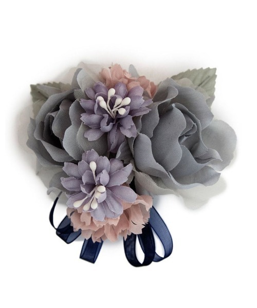 ブーケのようなコサージュ/金具はピンとクリップの2WAY仕様/「入園式