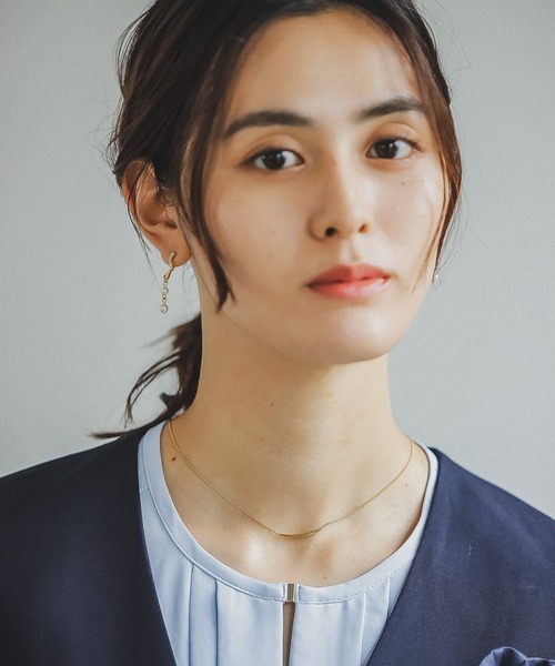 LEPSIM（レプシィム）の「ステンレスプチペンネックレス　176583（ネックレス・レディース・ゴールド系その他2/ゴールド系その他3/ゴールド系その他・ONE SIZE）」の2枚目の写真