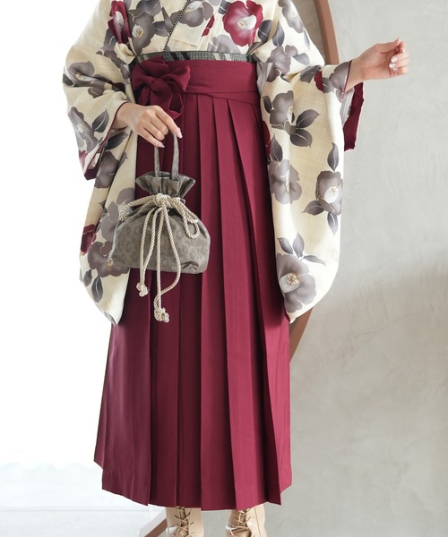 utatane 袴 ベージュ矢絣とえんじの菊 2尺袖着物 袴 肌襦袢 4点