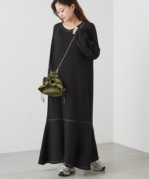 CIAOPANIC TYPY（チャオパニックティピー）の「2WAYあったかサーマル配色ステッチ袖ボリュームワンピース（ワンピース・レディース・ブラック/グレー系その他/ブラウン・ONE SIZE）」の5枚目の写真